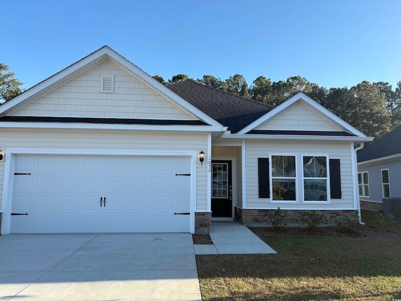 1056 Moen Lp in Conway, SC - Building Photo
