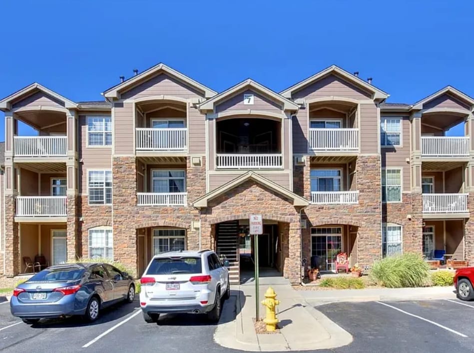 7440 S Blackhawk St, Unit 7203 in Englewood, CO - Building Photo