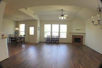 20905 Mandrake Dr in Pflugerville, TX - Building Photo - Building Photo