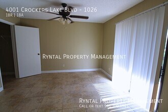 4001 Crockers Lake Blvd in Sarasota, FL - Building Photo - Building Photo