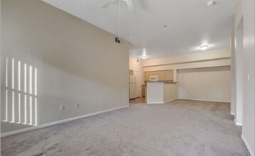 6955 N Durango Dr in Las Vegas, NV - Building Photo - Building Photo
