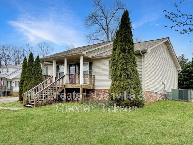 130 Sherron Dr in Dickson, TN - Building Photo - Building Photo