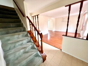 9573 Saratoga Dr in Pittsburgh, PA - Building Photo - Building Photo