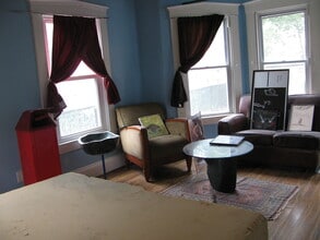 2 Appian Way, Unit 1 in Boston, MA - Building Photo - Building Photo