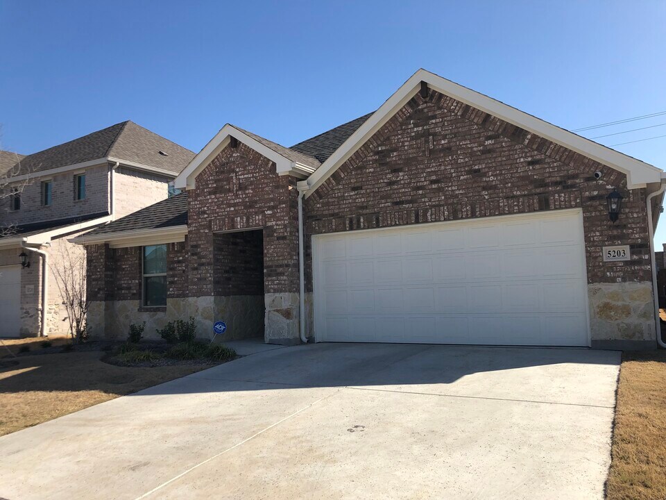 5203 Bellhurst Dr in McKinney, TX - Building Photo