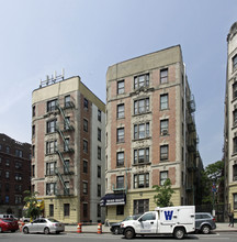 1061 St Nicholas Ave in New York, NY - Building Photo - Building Photo