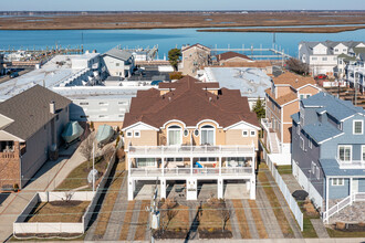 9505 Monmouth Ave in Margate City, NJ - Building Photo - Building Photo