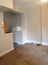 2349 Wheeler St, Unit 1 in Cincinnati, OH - Building Photo - Building Photo