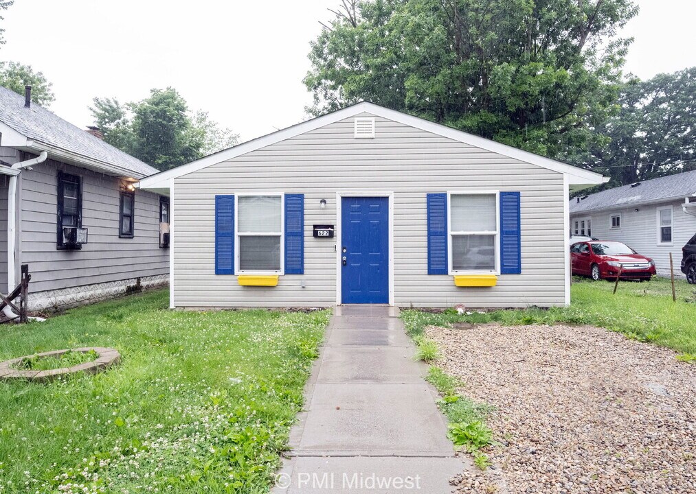 622 N Linwood Ave in Indianapolis, IN - Building Photo