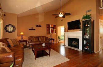 7 Thrush Grove Pl in Spring, TX - Building Photo - Building Photo