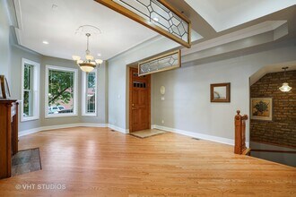 3317 N Sheffield Ave in Chicago, IL - Building Photo - Building Photo