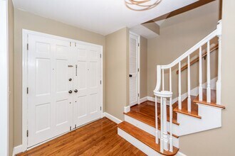 2374 Erskine Ave in Charleston, SC - Building Photo - Building Photo