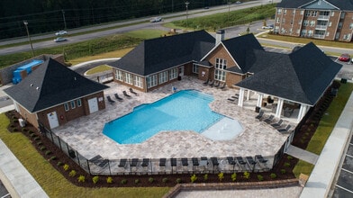 Palisades at Hickory Creek in Shelby, NC - Foto de edificio - Building Photo