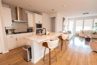 6404 Mallord Brook Bend in Austin, TX - Building Photo - Building Photo