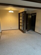 2020 Cedar St in Muscatine, IA - Building Photo - Building Photo