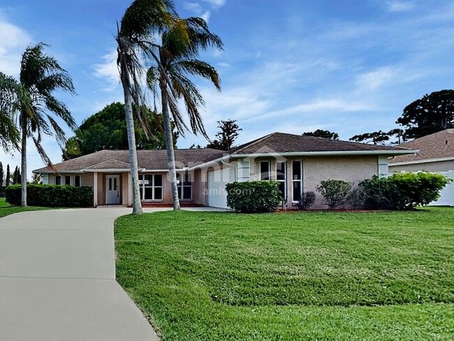 property at 2774 SE Bishop Ave