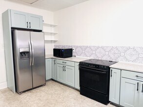 711 Kenan St W in Wilson, NC - Foto de edificio - Building Photo