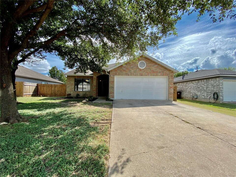 3313 Settlement Dr in Round Rock, TX - Building Photo