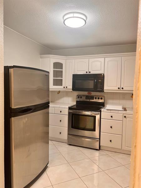 22435 SW 61st Way in Boca Raton, FL - Foto de edificio