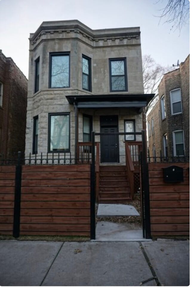 5436 S Aberdeen St, Unit 2
