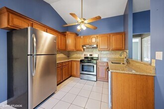 2108 Navarone Dr in Naperville, IL - Building Photo - Building Photo