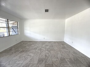 2621 Nightshade Ln in Ft. Myers, FL - Building Photo - Building Photo