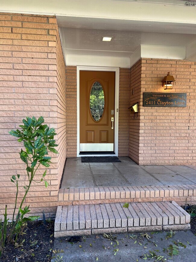 2411 Clayton Ln in Wichita Falls, TX - Building Photo - Building Photo