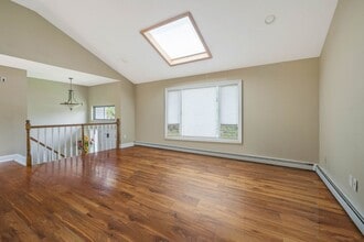 15 Newfoundland Ave in Huntington, NY - Building Photo - Building Photo