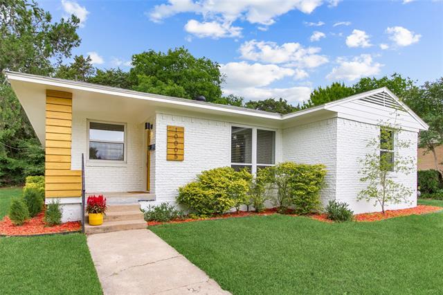 10005 Newcombe Dr in Dallas, TX - Building Photo - Building Photo