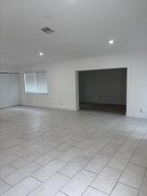 4930 NW 85th Terrace in Lauderhill, FL - Building Photo - Building Photo