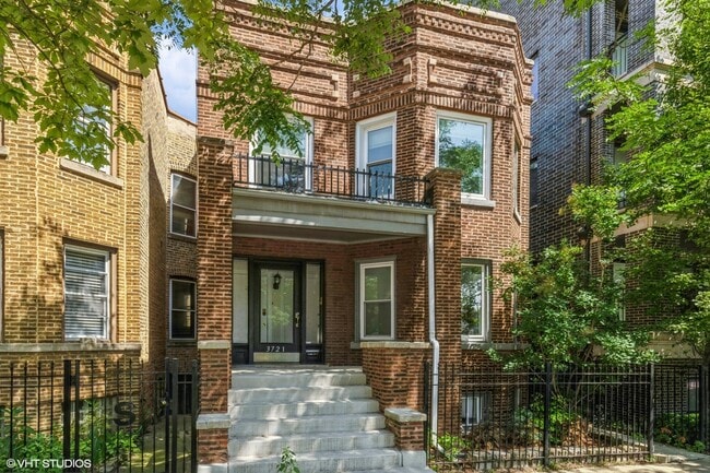property at 3721 N Ashland Ave