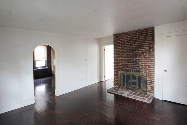 317 Franklin Ave, Unit 2 in Pittsburgh, PA - Building Photo - Building Photo