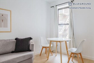 250 N 6th St in Brooklyn, NY - Building Photo - Building Photo