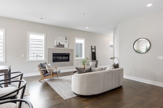 1002A Southside Ave in Nashville, TN - Building Photo - Building Photo