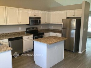 3801 Morning Glory Dr in Castle Rock, CO - Foto de edificio - Building Photo