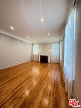 2515 Canyon Dr in Los Angeles, CA - Building Photo - Building Photo