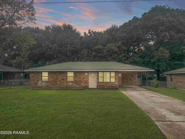 property at 113 Raceway St