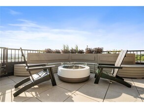470 Lexington Parkway S in St. Paul, MN - Foto de edificio - Building Photo