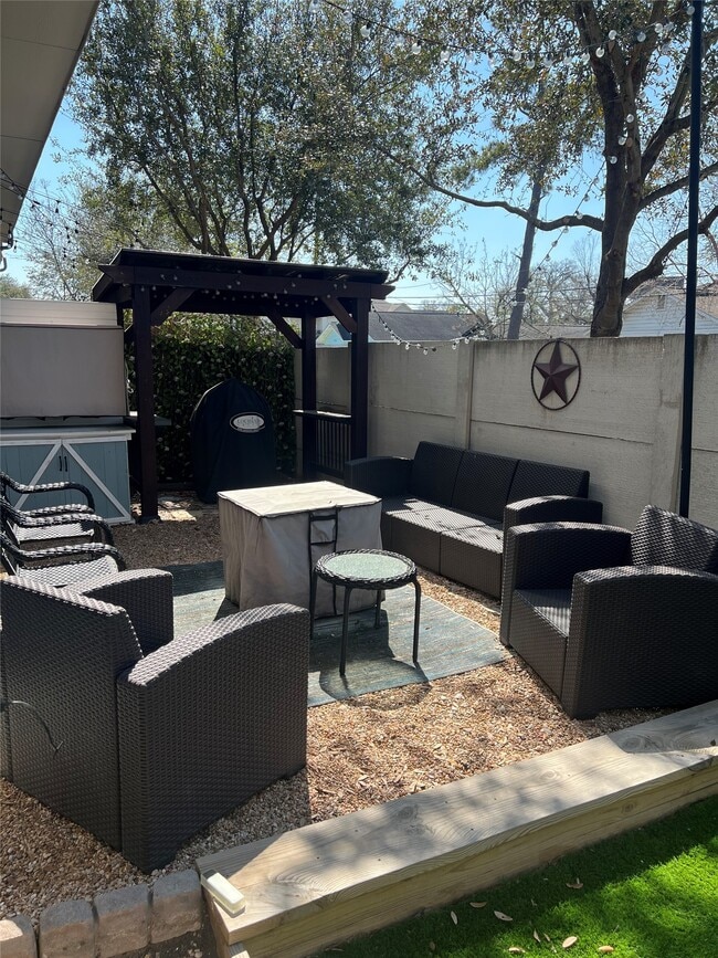 property at 4743 Glen Isle Dr