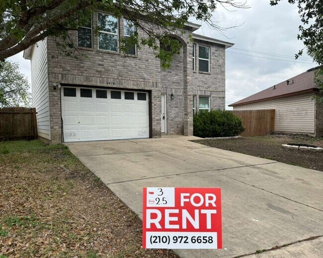 6414 Kensinger Pass, Unit 4 in Converse, TX - Building Photo - Building Photo