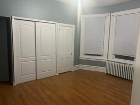 109 E Stewart Ave in Lansdowne, PA - Building Photo