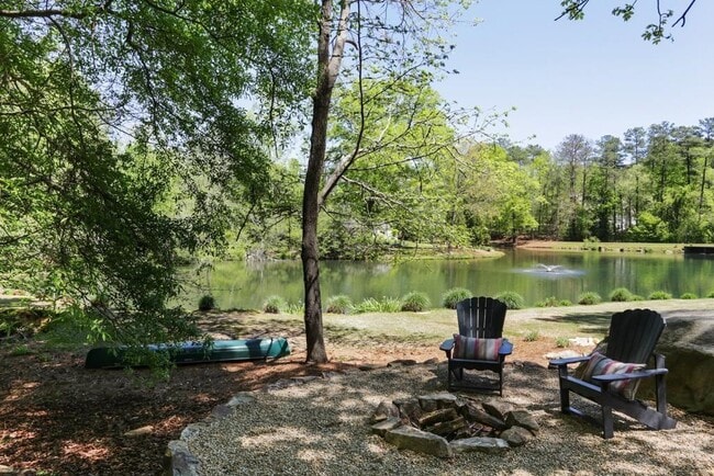 11180 W Rd in Roswell, GA - Building Photo - Building Photo
