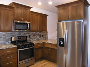 2355 E Hidden Crk St in Nampa, ID - Building Photo - Building Photo