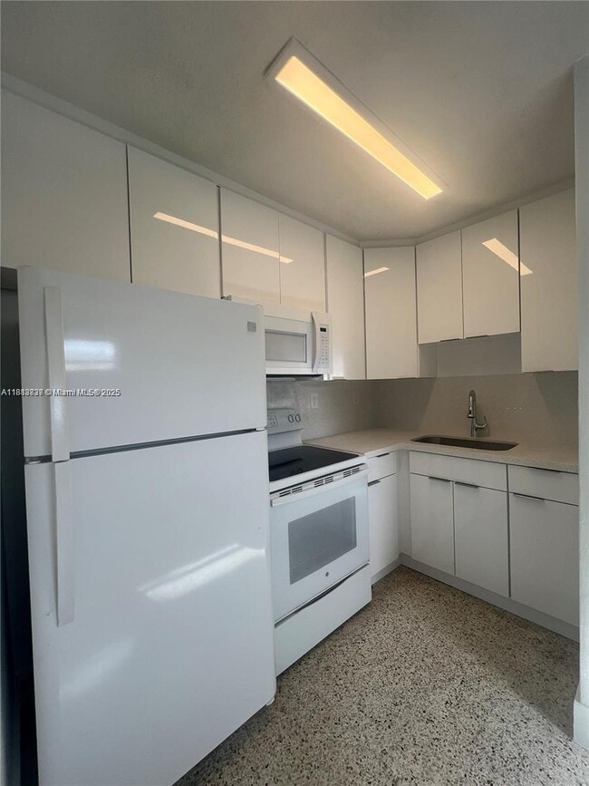 1619 NW 1st St in Miami, FL - Building Photo - Building Photo