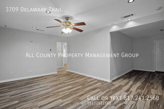 3709 Delaware Trail in Lake Worth, TX - Building Photo - Building Photo