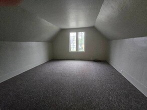 114 W Main Ave in Zeeland, MI - Building Photo - Building Photo