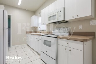 21435 Gibralter Dr in Port Charlotte, FL - Building Photo - Building Photo