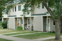 Waterford Townhomes in Oakdale, MN - Building Photo - Building Photo