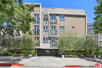 9955 Durant Dr in Beverly Hills, CA - Building Photo - Building Photo