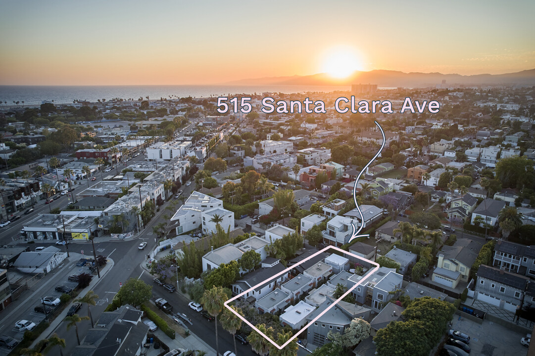 515 Santa Clara Ave in Venice, CA - Building Photo